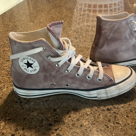 Tie dye converse high tops size 6 - Picture 6 of 6